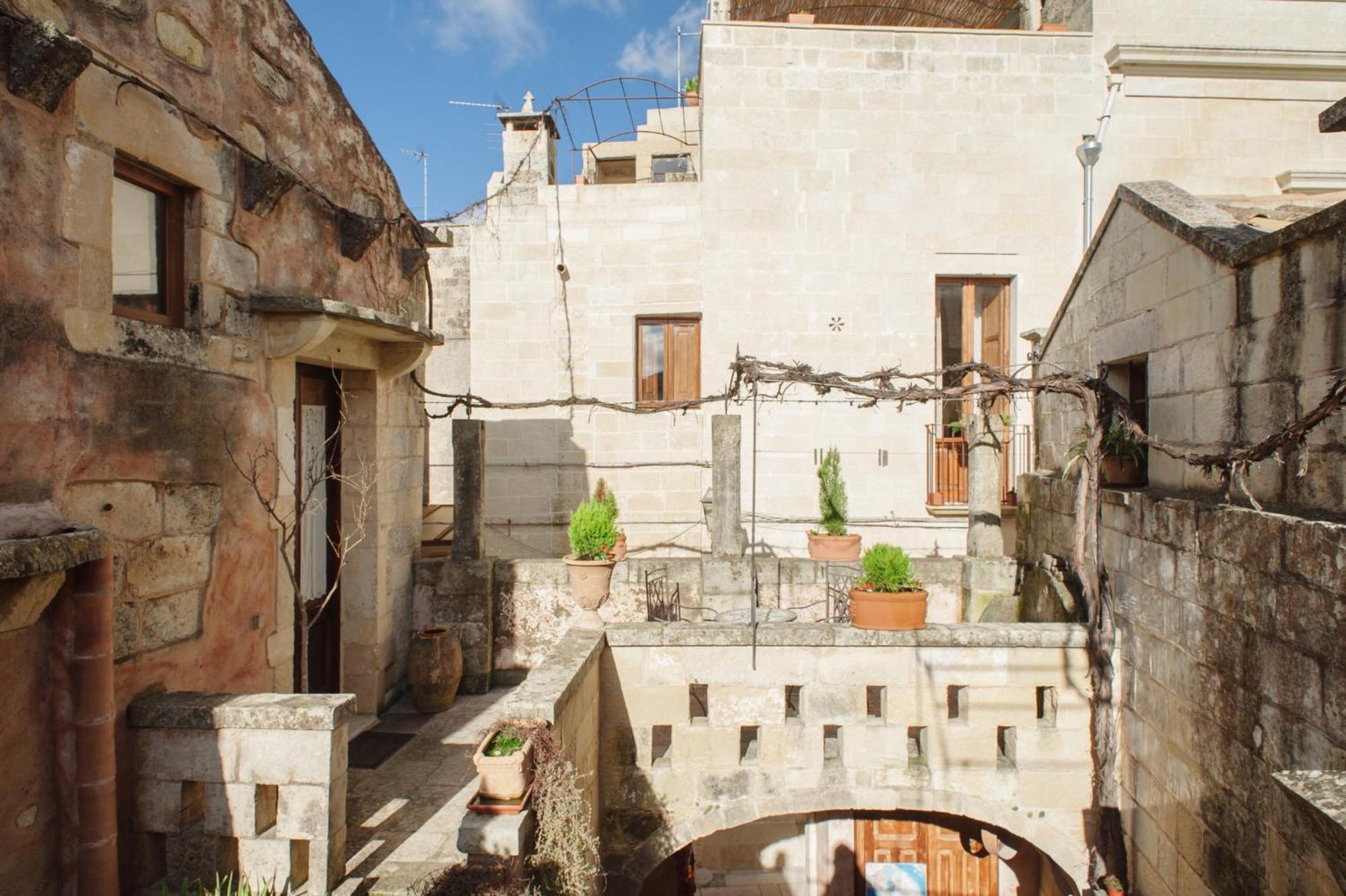 Borgoterra Bed & Breakfast Martano Bagian luar foto